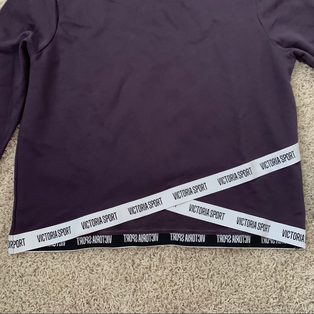 M- Victoria’s Secret sweatshirt